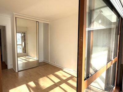 French property for sale in Vélizy-Villacoublay, Yvelines - €299,000 - photo 4