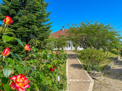 Maison à vendre à Razac-sur-l'Isle, Dordogne, Aquitaine, avec Leggett Immobilier