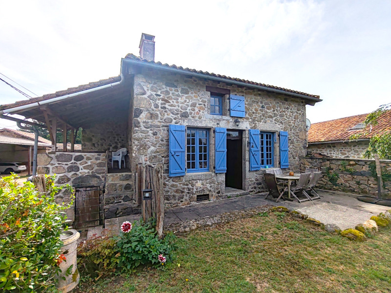 Maison à vendre à Busserolles, Dordogne - 178.200 € - photo 1