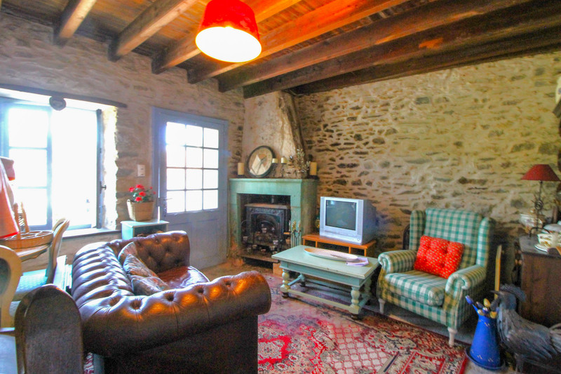 French property for sale in Vouvant, Vendée - €98,890 - photo 2