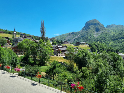 Chalet à vendre à Saint-Martin-de-Belleville, Savoie, Rhône-Alpes, avec Leggett Immobilier