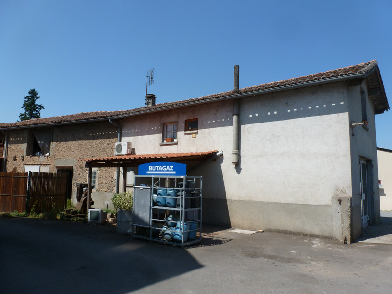 French property for sale in Chassenon, Charente - &#8364;17,600 - photo 3