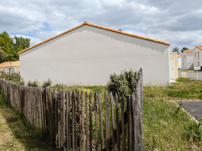 French property for sale in Saint-Jean-de-Monts, Vendée - €230,050 - photo 14
