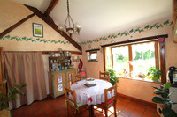 Maison à vendre à Saint-Pierre-de-Maillé, Vienne - 287.500 € - photo 8