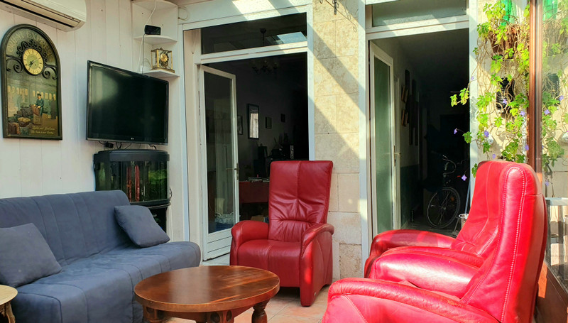 French property for sale in La Rochelle, Charente-Maritime - €636,000 - photo 5