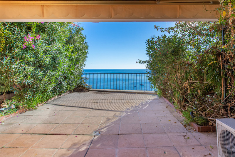 French property for sale in Villefranche-sur-Mer, Alpes-Maritimes - &#8364;2,200,000 - photo 6