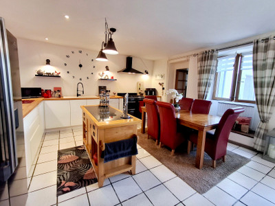 French property for sale in Étagnac, Charente - €179,280 - photo 2