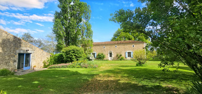 house for sale in Deux-Sèvres