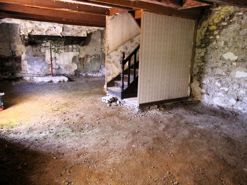 French property for sale in Dinéault, Finistère - €124,200 - photo 2