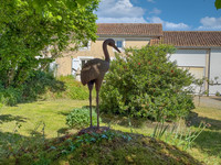 Maison à vendre à Pougne-Hérisson, Deux-Sèvres - 130.800 € - photo 2