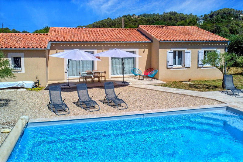 French property for sale in Gargas, Vaucluse - €479,000 - photo 1