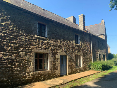 Maison à vendre à Pont-Melvez, Côtes-d'Armor, Bretagne, avec Leggett Immobilier
