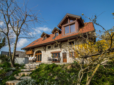 Maison à vendre à Copponex, Haute-Savoie, Rhône-Alpes, avec Leggett Immobilier