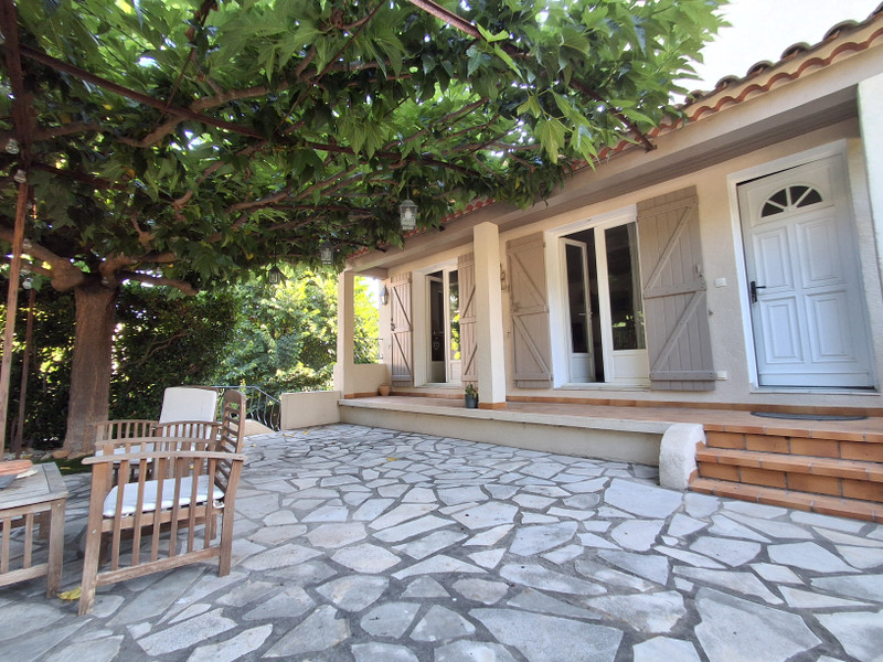 French property for sale in Toulon, Var - €799,000 - photo 0