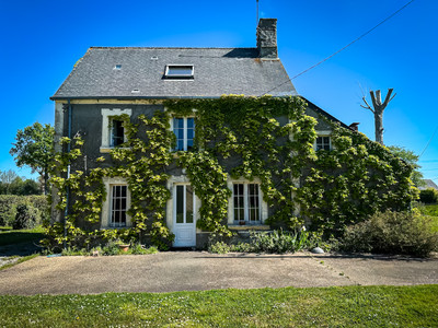 French property for sale in Rauville-la-Place, Manche - €256,800 - photo 1