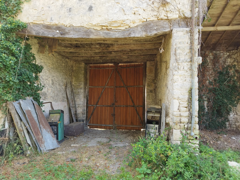 French property for sale in Limalonges, Deux-Sèvres - €95,000 - photo 8