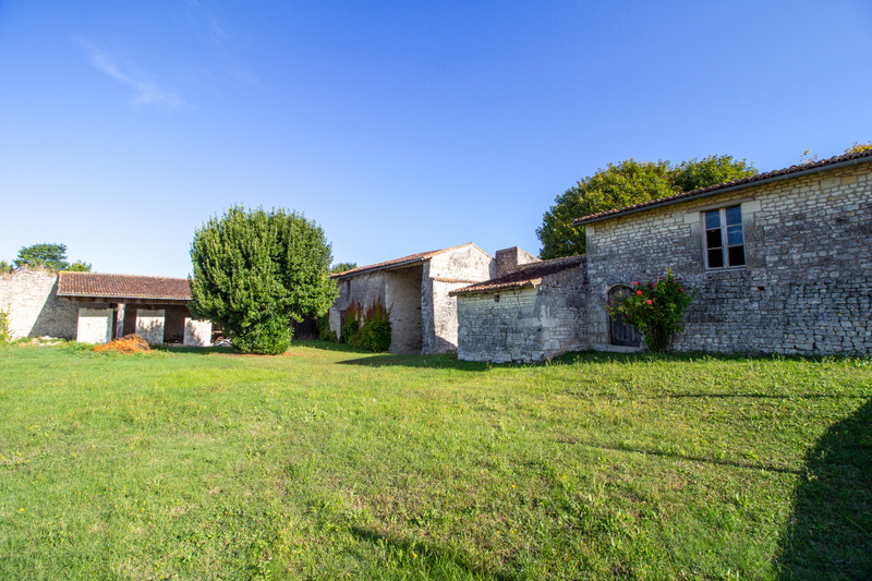 French property for sale in La Roche-Rigault, Vienne - €339,200 - photo 14