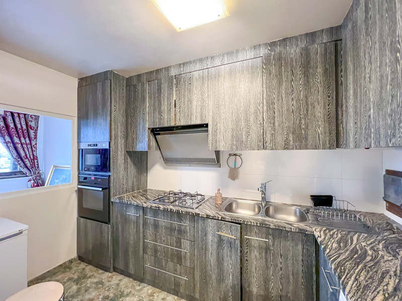 French property for sale in Clichy, Hauts-de-Seine - €375,000 - photo 10
