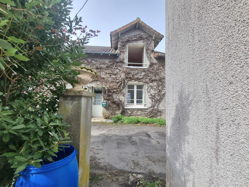 French property for sale in Chassenon, Charente - €77,000 - photo 7