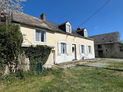 house for sale in Mayenne