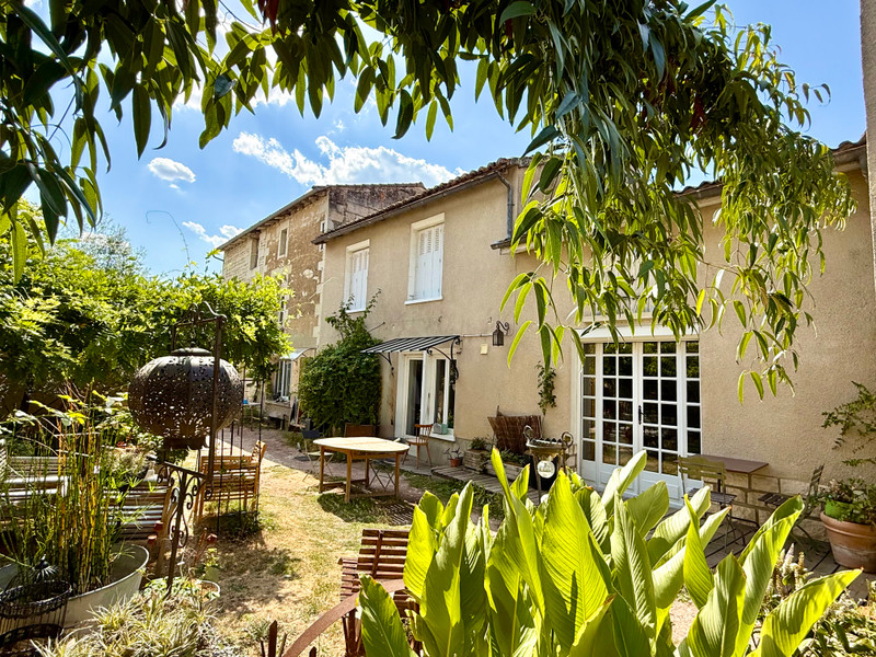 French property for sale in Monts-sur-Guesnes, Vienne - €200,000 - photo 0