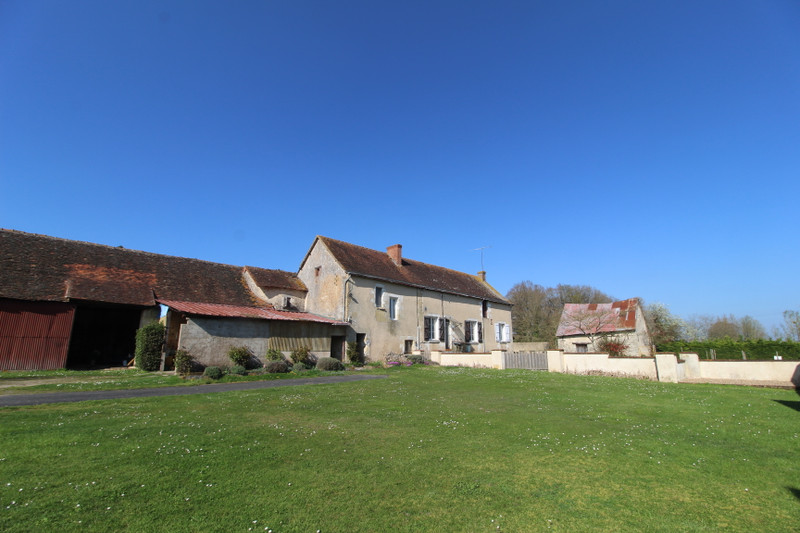 French property for sale in Abilly, Indre-et-Loire - €371,000 - photo 2