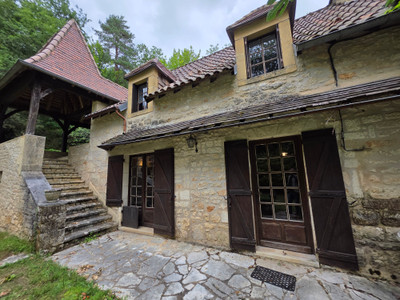 French property for sale in Les Eyzies, Dordogne - €297,000 - photo 2