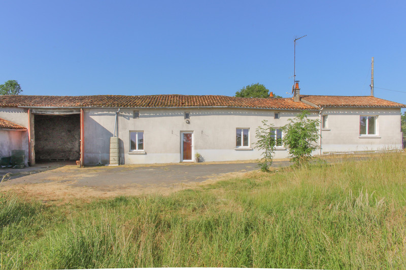 French property for sale in Saint-Aubin-le-Cloud, Deux-Sèvres - photo 2