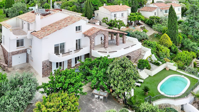 Maison à vendre à Draguignan, Var, PACA, avec Leggett Immobilier
