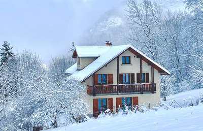 Chalet à vendre à Les Deux Alpes, Isère, Rhône-Alpes, avec Leggett Immobilier