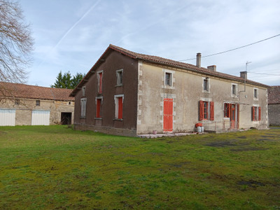 French property for sale in Vanzay, Deux-Sèvres - €106,700 - photo 11