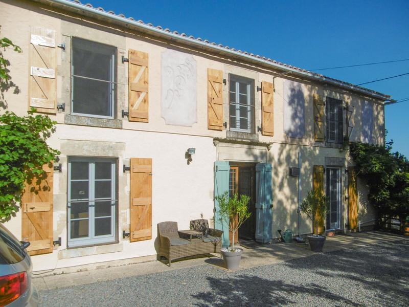 House for sale in Vouvant Vendée UNDER OFFERLovely renovated detached farmhouse with great