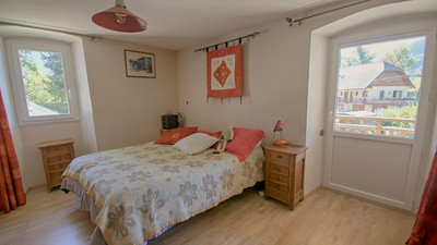French property for sale in Lescheraines, Savoie - €685,000 - photo 8