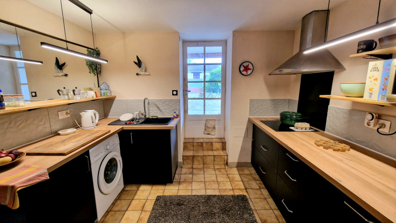 French property for sale in La Tour-Blanche-Cercles, Dordogne - €160,000 - photo 2