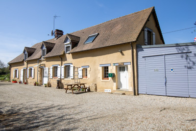 Maison à vendre à Nay, Manche, Basse-Normandie, avec Leggett Immobilier