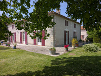 Propriété à vendre à Condéon, Charente - 485 000 € - photo n°2