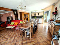 Maison à vendre à Charmé, Charente - 142.790 € - photo 3