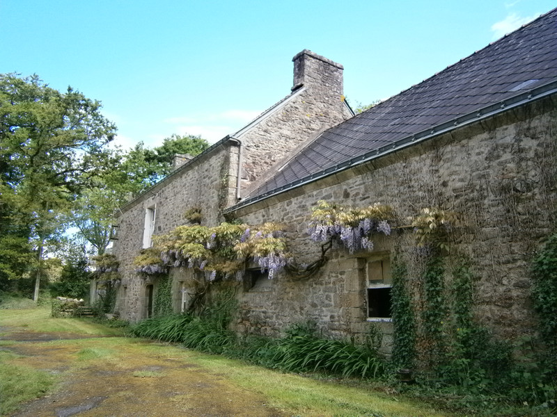 House for sale in Baud Morbihan Character property Renovation
