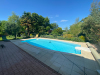 Maison à vendre à Saint-Même-les-Carrières, Charente - 372.500 € - photo 3