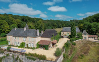 chateau for sale in Montignac Dordogne Aquitaine
