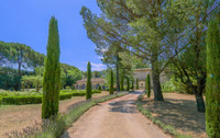 Maison à vendre à Rustrel, Vaucluse - 2.295.000 € - photo 3