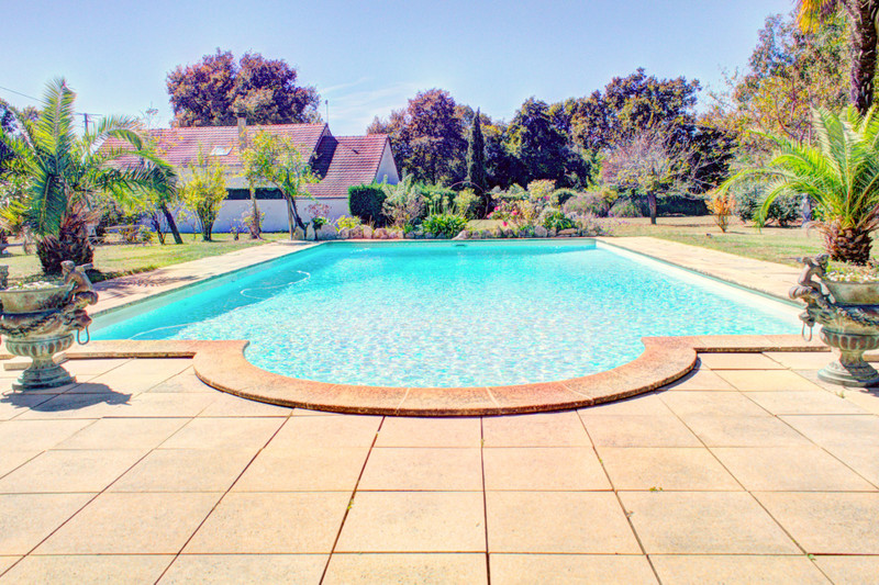 French property for sale in Orthez, Pyrénées-Atlantiques - €519,400 - photo 0