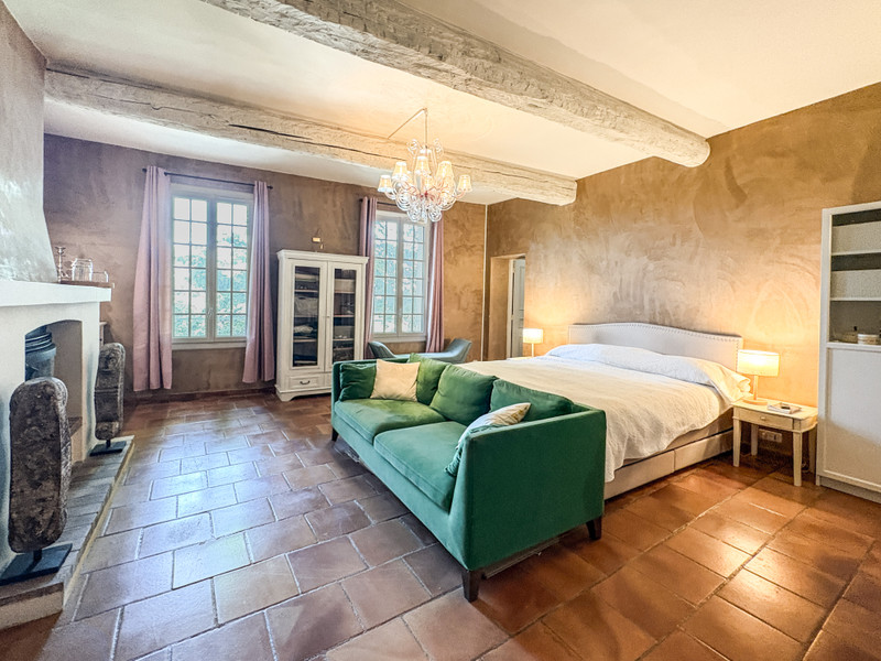 French property for sale in Aix-en-Provence, Bouches-du-Rhône - €1,196,000 - photo 9