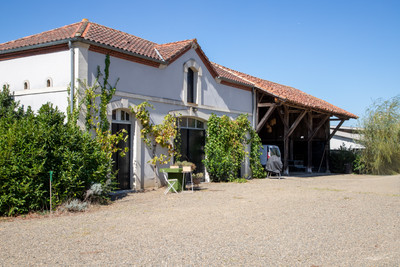 French property for sale in Le Vignau, Landes - €340,000 - photo 2