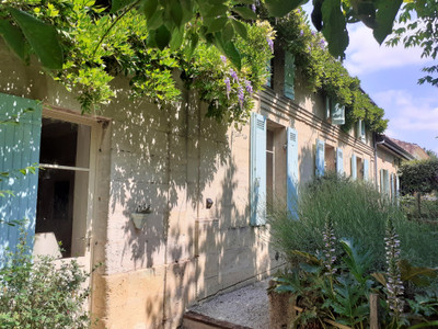 Commerce à vendre à Saint-Ciers-de-Canesse, Gironde, Aquitaine, avec Leggett Immobilier