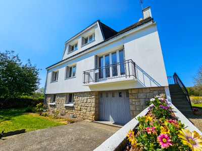 Maison à vendre à Guémené-sur-Scorff, Morbihan, Bretagne, avec Leggett Immobilier