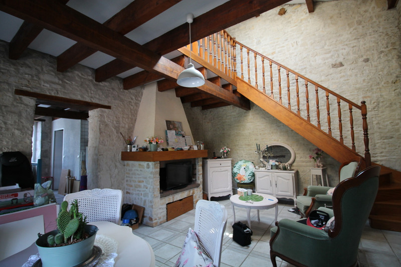 French property for sale in Villognon, Charente - &#8364;107,910 - photo 5