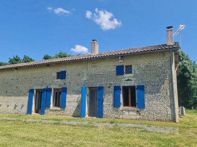 Maison à vendre à Brûlain, Deux-Sèvres, Poitou-Charentes, avec Leggett Immobilier