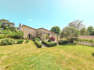 Maison à vendre à Verteuil-sur-Charente, Charente, Poitou-Charentes, avec Leggett Immobilier