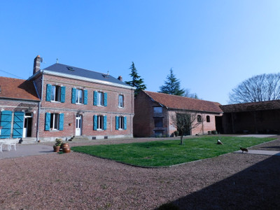 Maison à vendre à Frise, Somme, Picardie, avec Leggett Immobilier